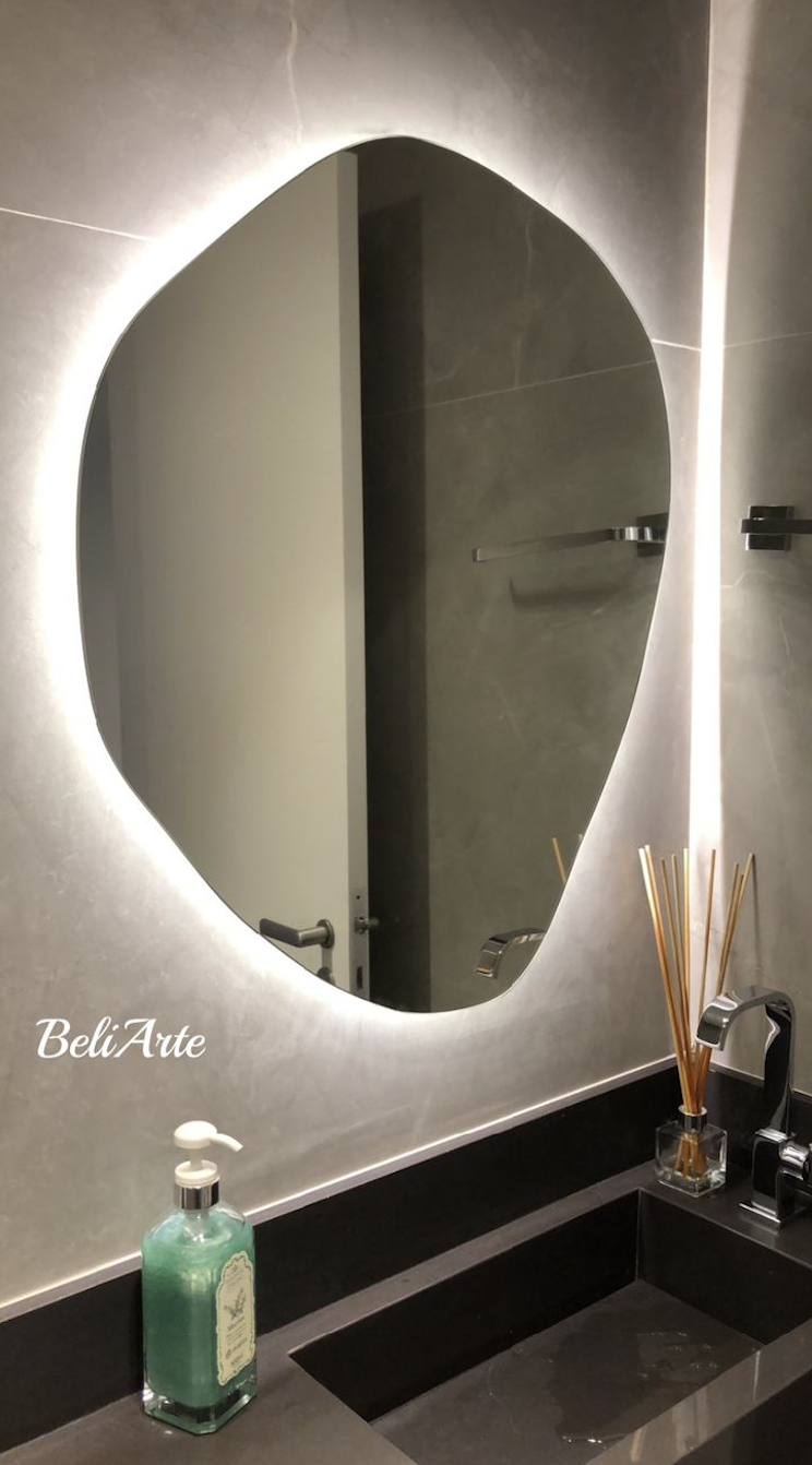 Projeto com espelho orgânico